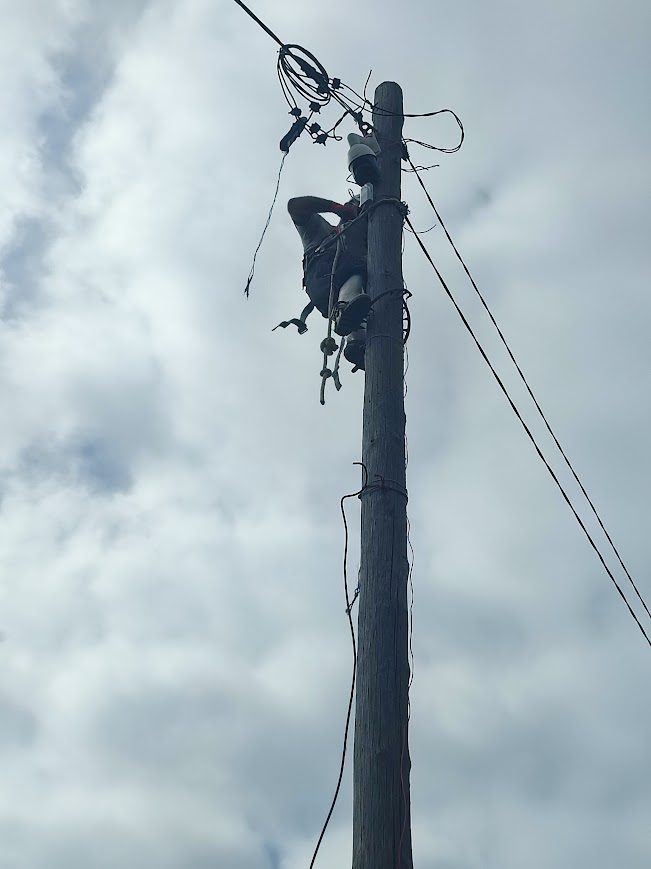 Travaux télécoms sur poteau